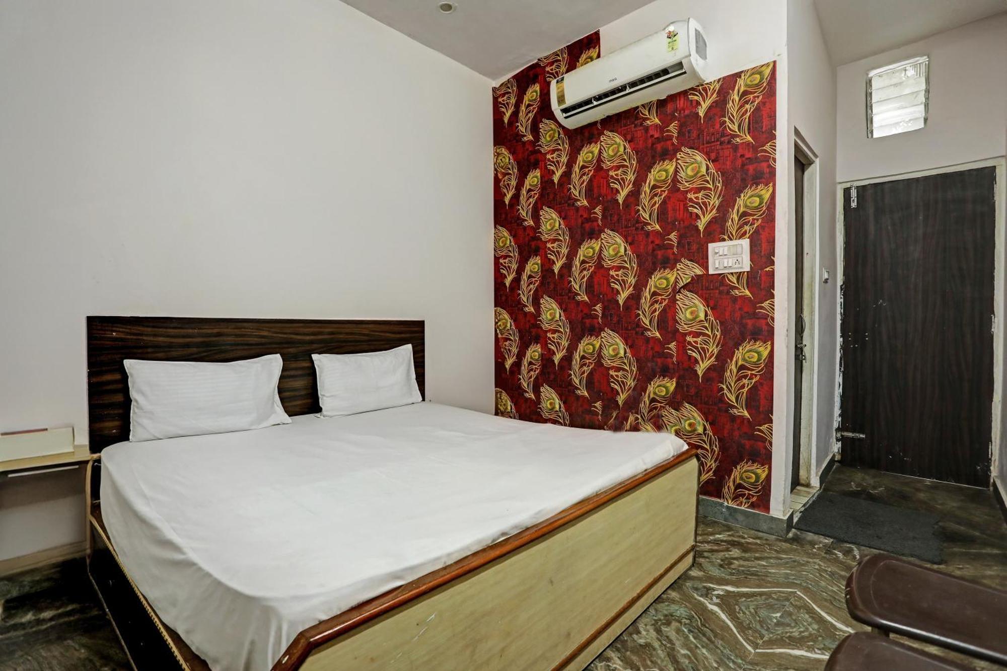 Hotel O Raaz Hotel Delhi Kültér fotó