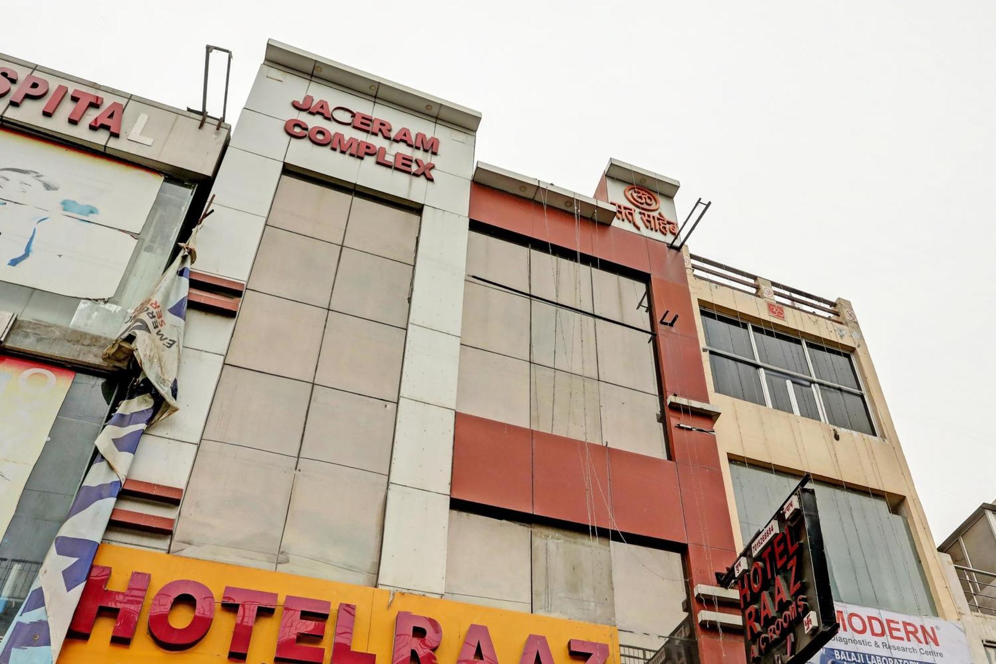 Hotel O Raaz Hotel Delhi Kültér fotó